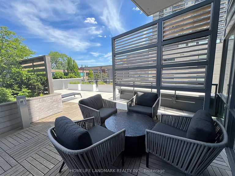 165 Pears Ave #Townhouse 7 — Photo 35