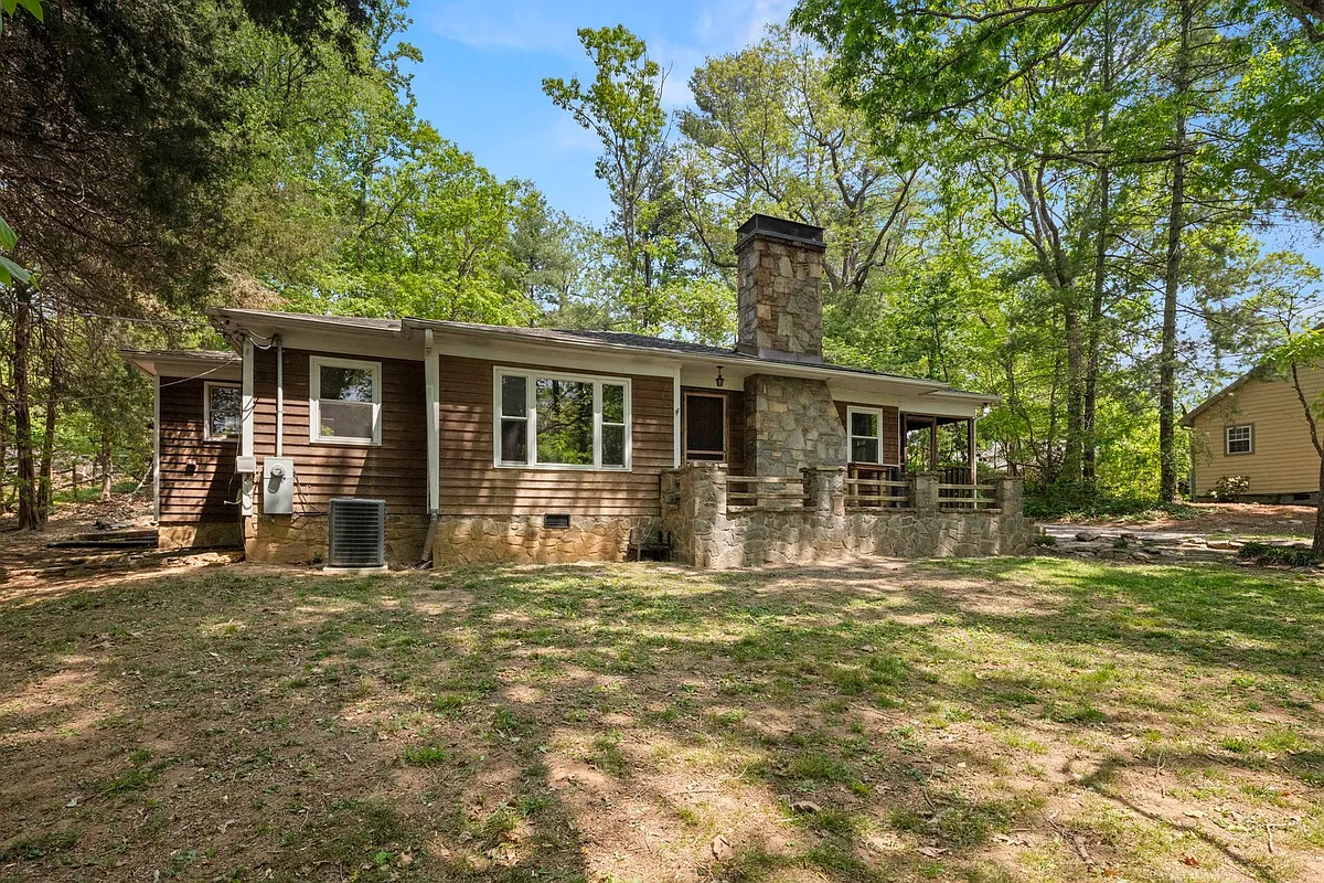 Building Photo - 10 Rippon Ct