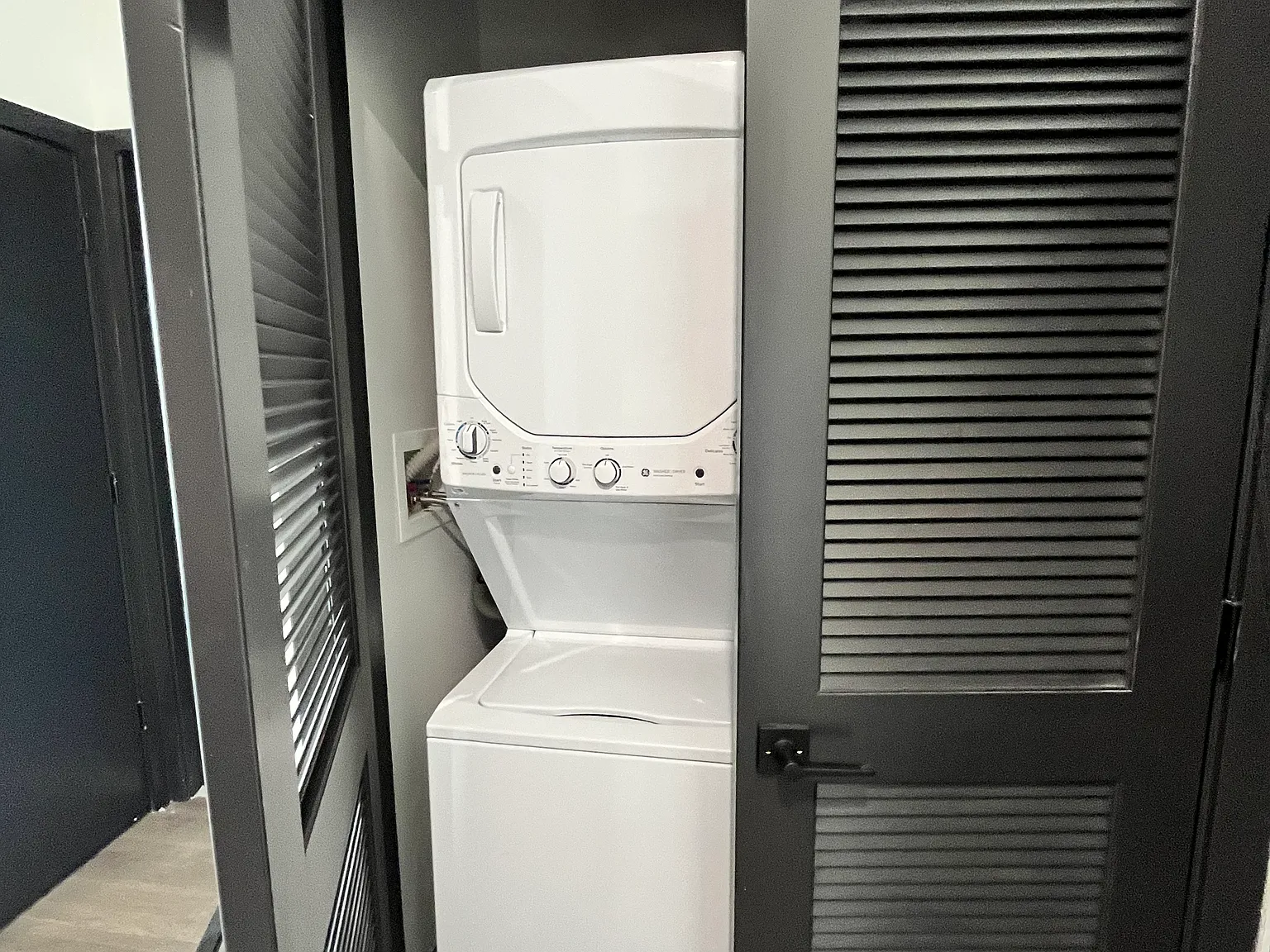 1 bed, 650 sqft, $2,400 — Photo 3