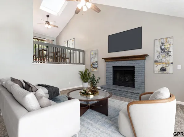 3272 Tammy St, Bellevue, NE 68123