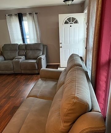 5th image of 2217 Denton Ct
