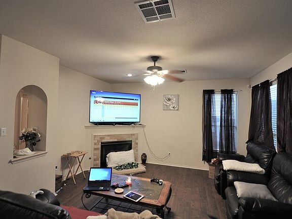 3rd image of 1614 Candelaria Mesa Dr