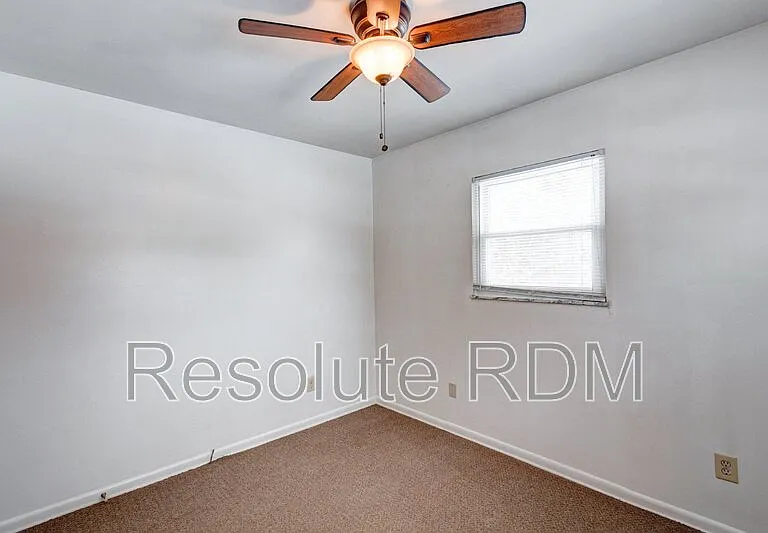 140 Wilson St — Photo 19