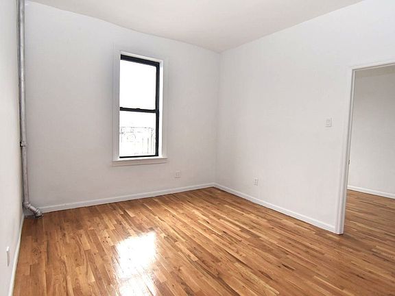 3rd image of 469 W 163rd St APT 4W