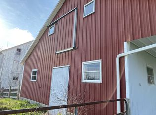 162 E Main St #1, Leola, PA 17540