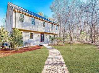 24 W Main St, Hopkinton, MA 01748