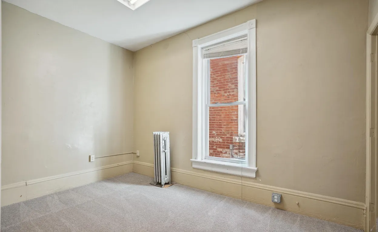 530 Loras BLVD — Photo 3
