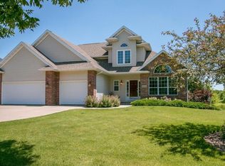 5025 Winslow Rd, Marion, IA 52302