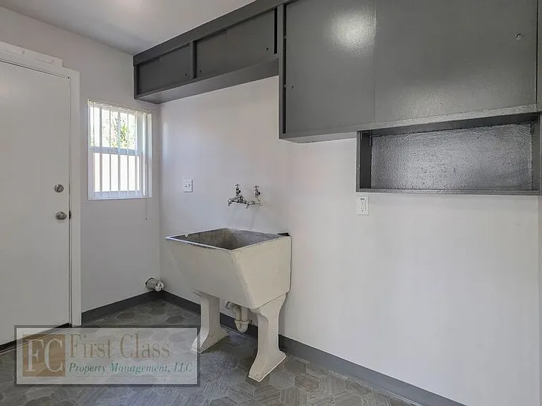 3601 SE Francis St — Photo 8