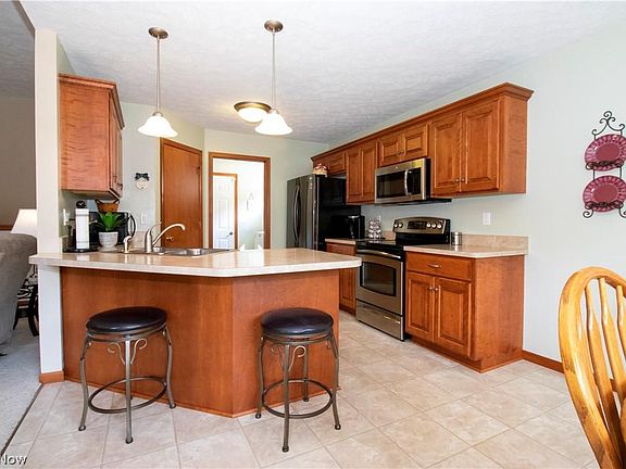 5th image of 1357 Stratford Way