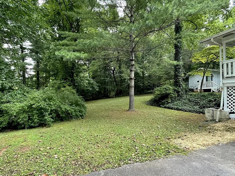 51 Allen Ave — Photo 16