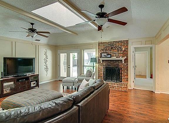 5th image of 1108 De Pauw Dr