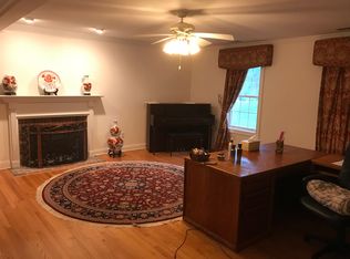 90 Landons Way, Guilford, CT 06437