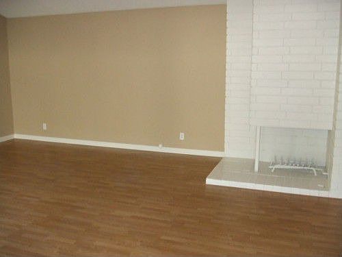 3rd image of 878 Fairchild Ave
