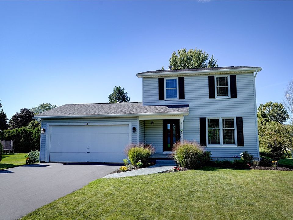1st image of 5 Tearose Meadow Ln