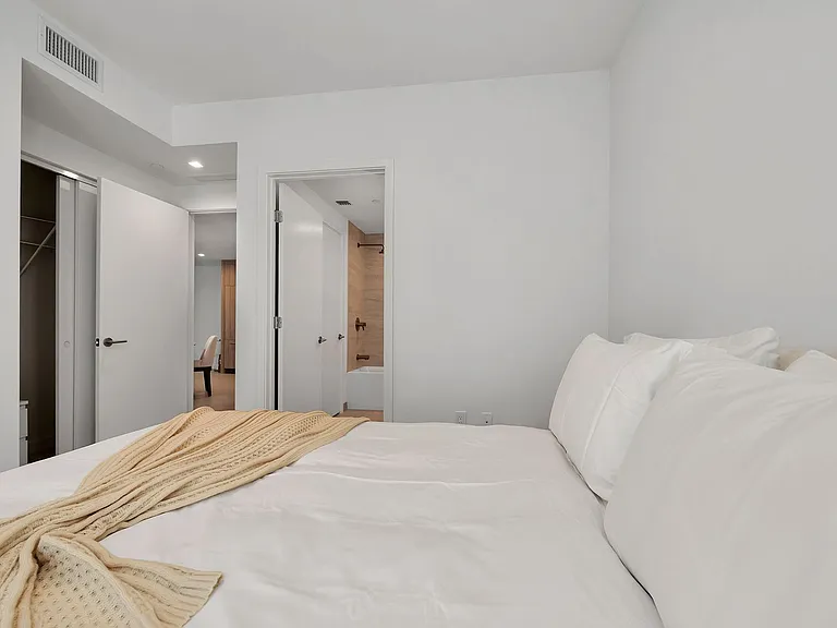 77 SE 5th St #1906 — Photo 12