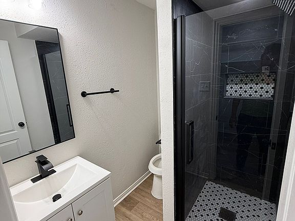 5th image of 4205 Baccarat Dr