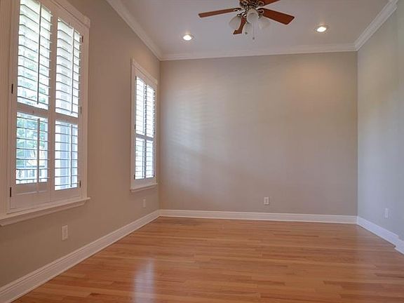 4th image of 2817 W Averill Ave