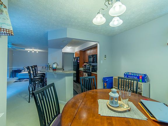 4th image of 2403 Forest Edge Ct Unit 102K