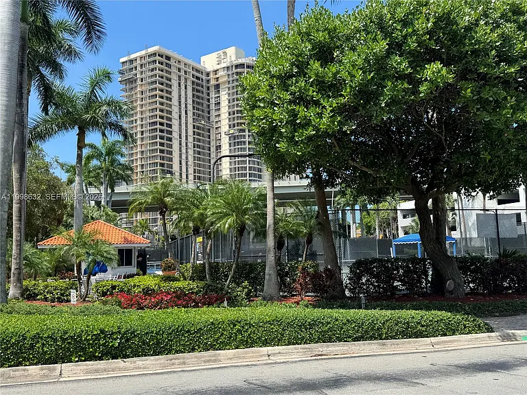 3530 Mystic Pointe Dr #2607 — Photo 44