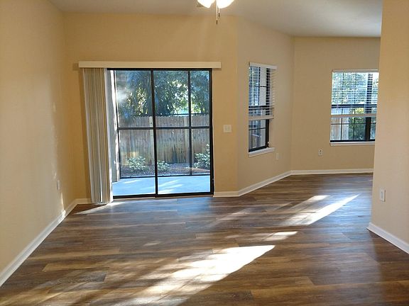 3rd image of 2220 Chianti Pl Unit 818