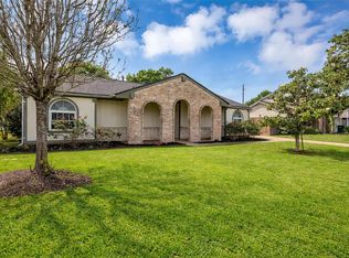 21807 Meadowhill Dr, Spring, TX 77388