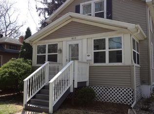 811 W John St, Champaign, IL 61820