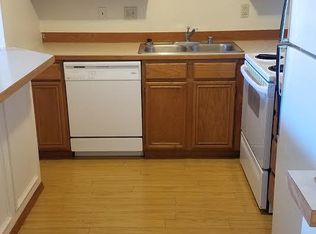 9212 45th Ave SW APT 3, Seattle, WA 98136