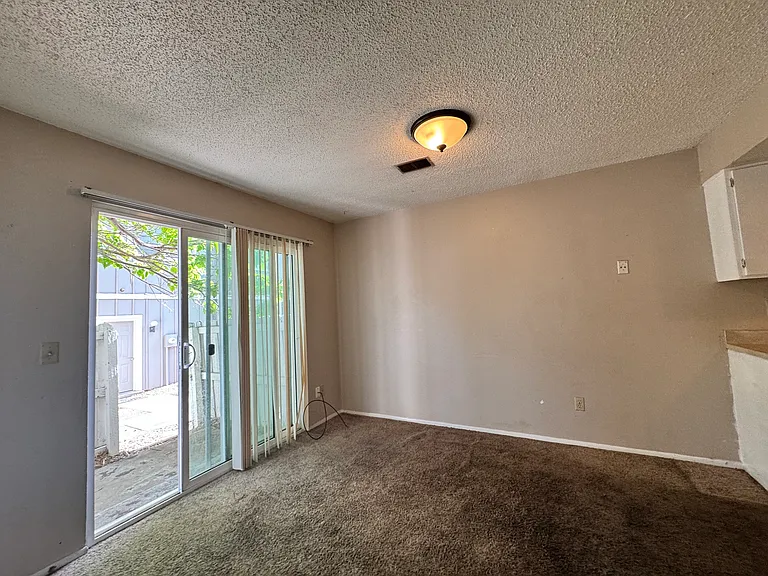 1204 Sable Blvd — Photo 4
