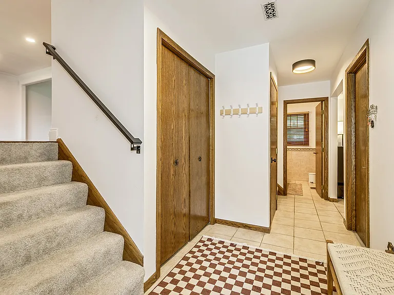 3969 Virginia Ave — Photo 5