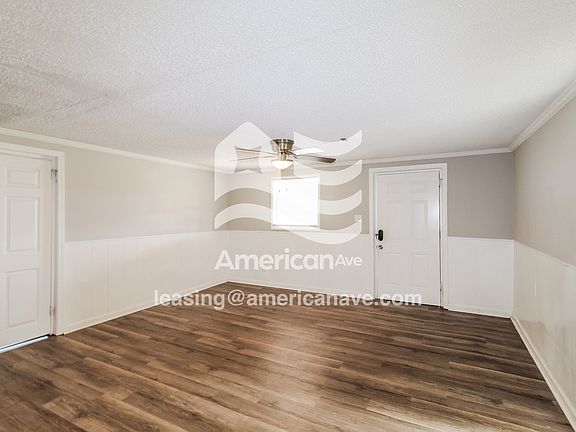 560914_002_wm_-_living_room_13554190.jpg