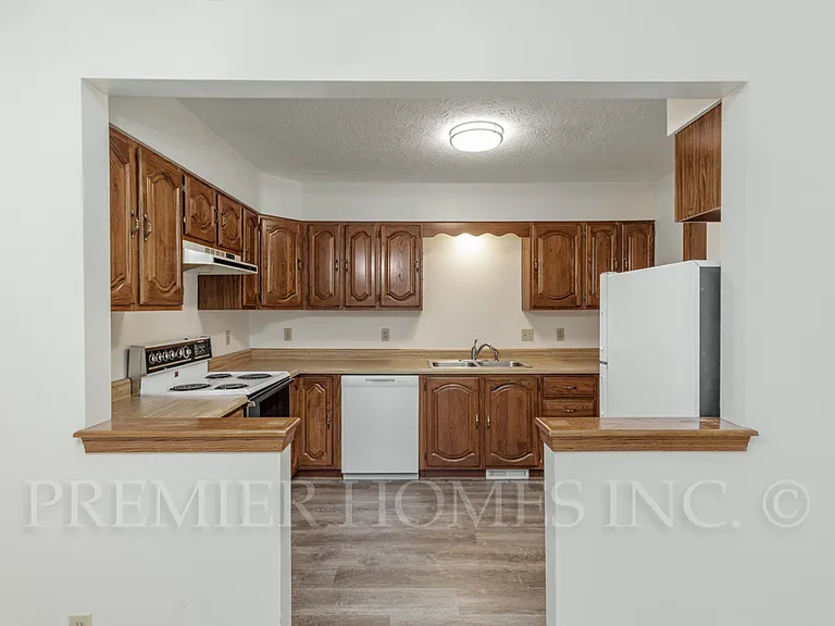 151 E Jones St #C — Photo 5