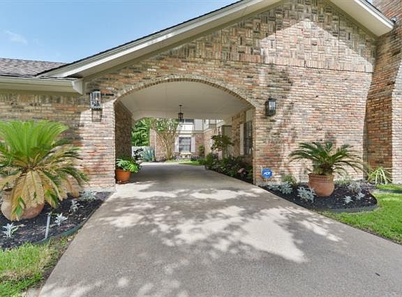 3rd image of 1514 Waltham Ct