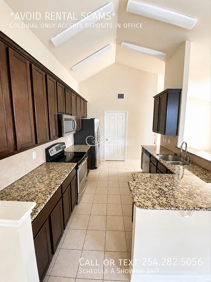 3 bed, 2.0 bath, 1856 sqft, $1,650 — Photo 4