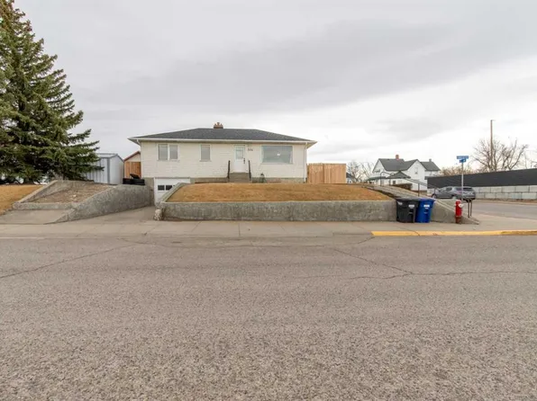304 N 21st St, Fort Macleod, AB T0L 0Z0
