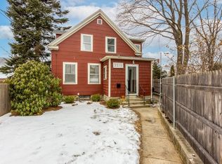 31 1/2 Buffum St, Salem, MA 01970