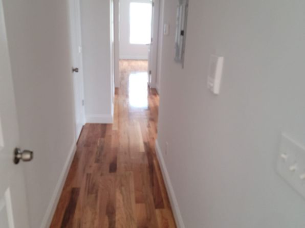 378 Chadwick Ave FLOOR 1