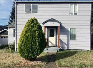 731 SE Fir St, Toledo, OR 97391