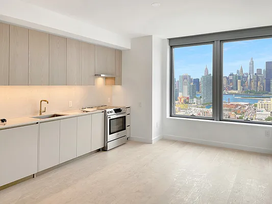 Rented by Fact Real Estate LLC | media 10