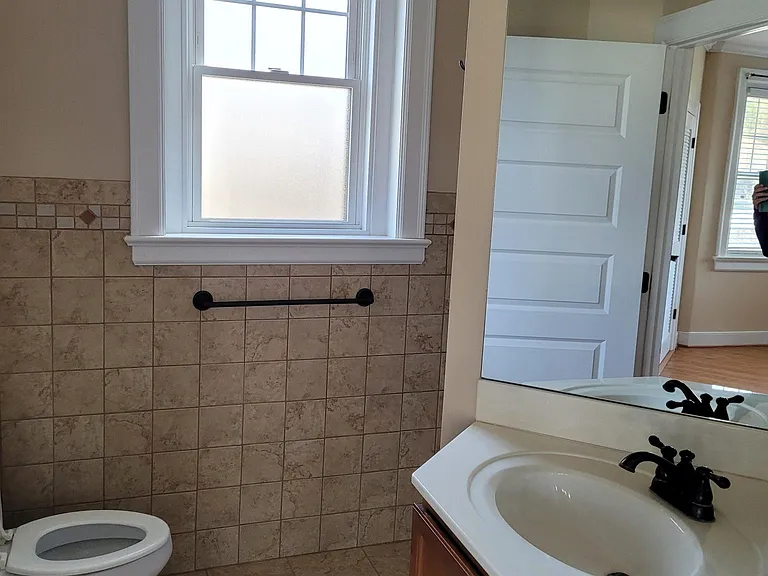 2000 Spring Dr — Photo 13