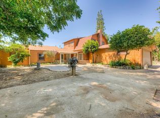 1004 Delfino Ln, Bakersfield, CA 93304