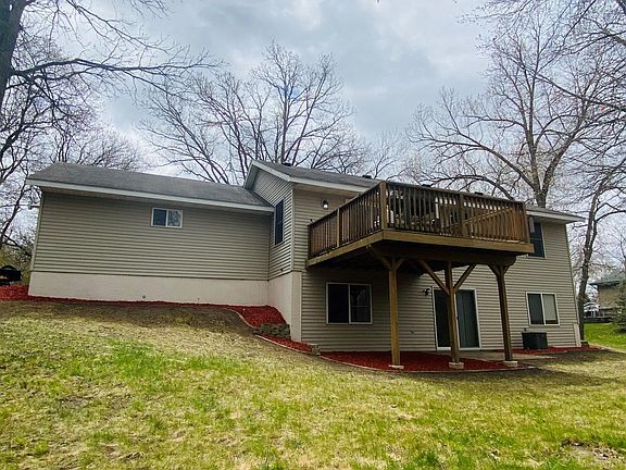 3rd image of 2213 Darling Ave E