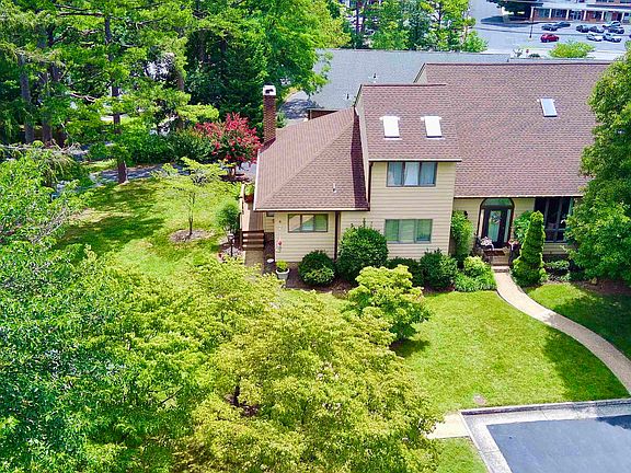 2nd image of 8 Shannon Pl