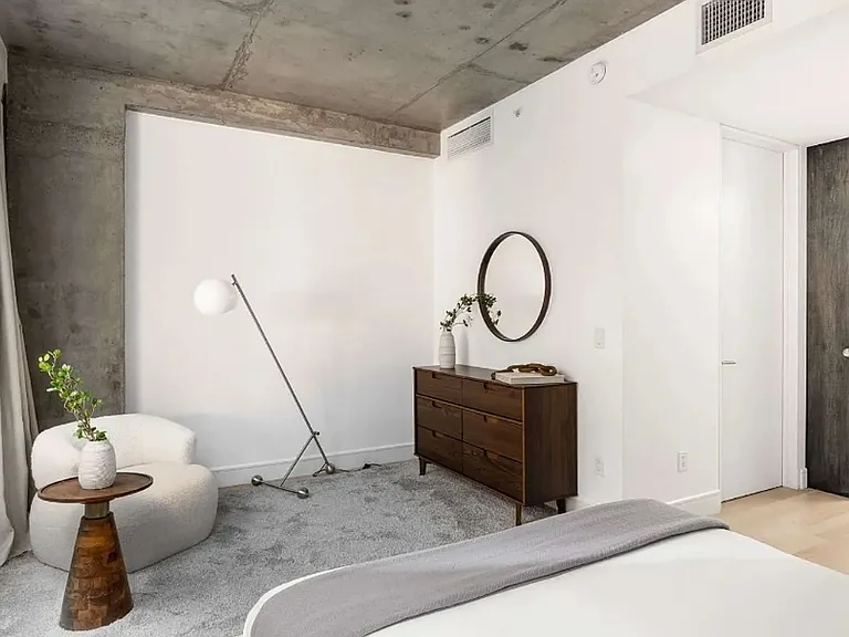 132 W 26th St #8 — Photo 7