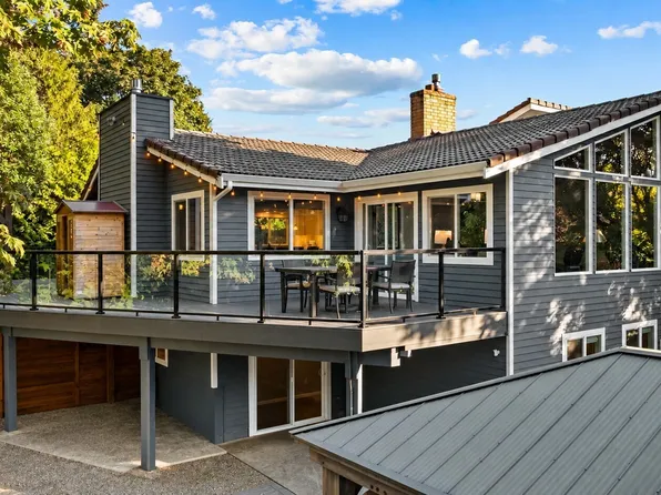618 NW 163rd Street, Shoreline, WA 98177