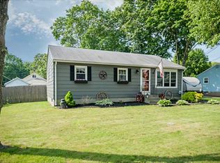 236 Park Ave, Warwick, RI 02889