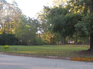 1000B Camp Rd, Crossett, AR 71635