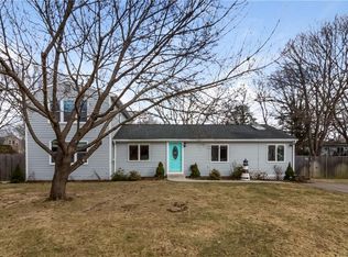 17 Wayland Trl, Narragansett, RI 02882