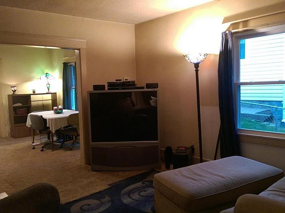 3rd image of 940 McKinley Ave