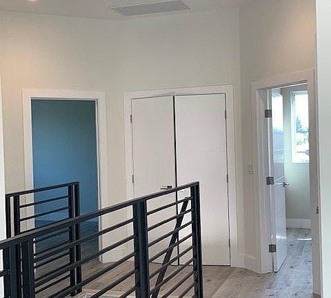 5th image of 3964 S Budlong Ave #2